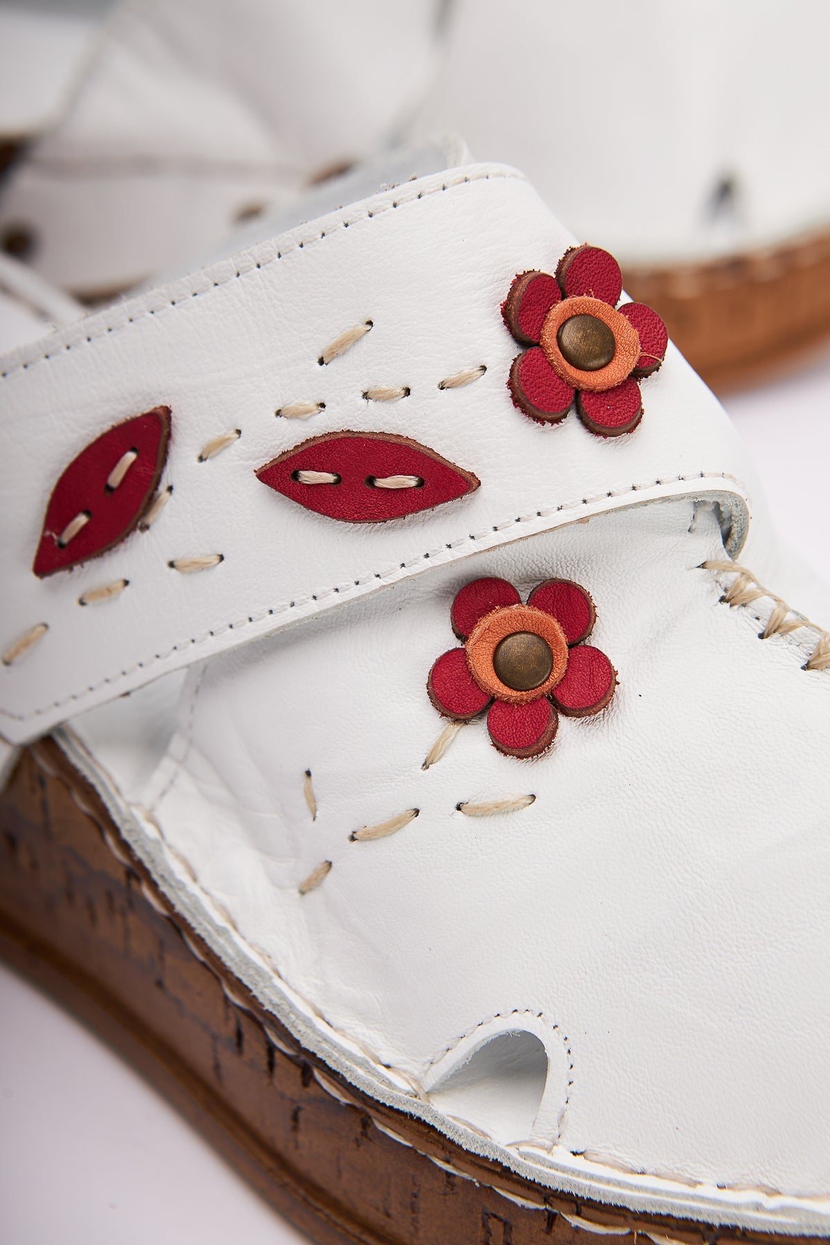 Alto Genuine Leather White Comfort Slippers with Distressed Sole