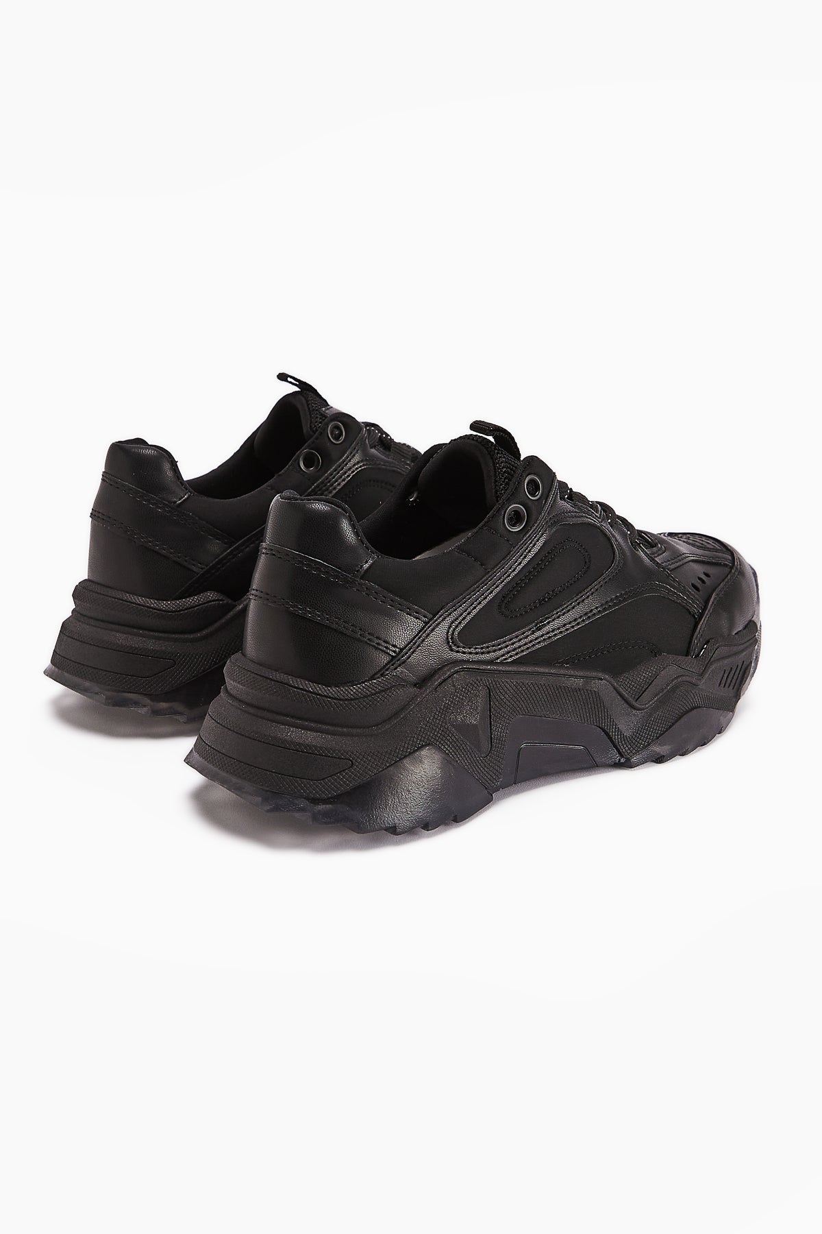 Erla Black Thick Soled Lace-Up Women's Sneakers