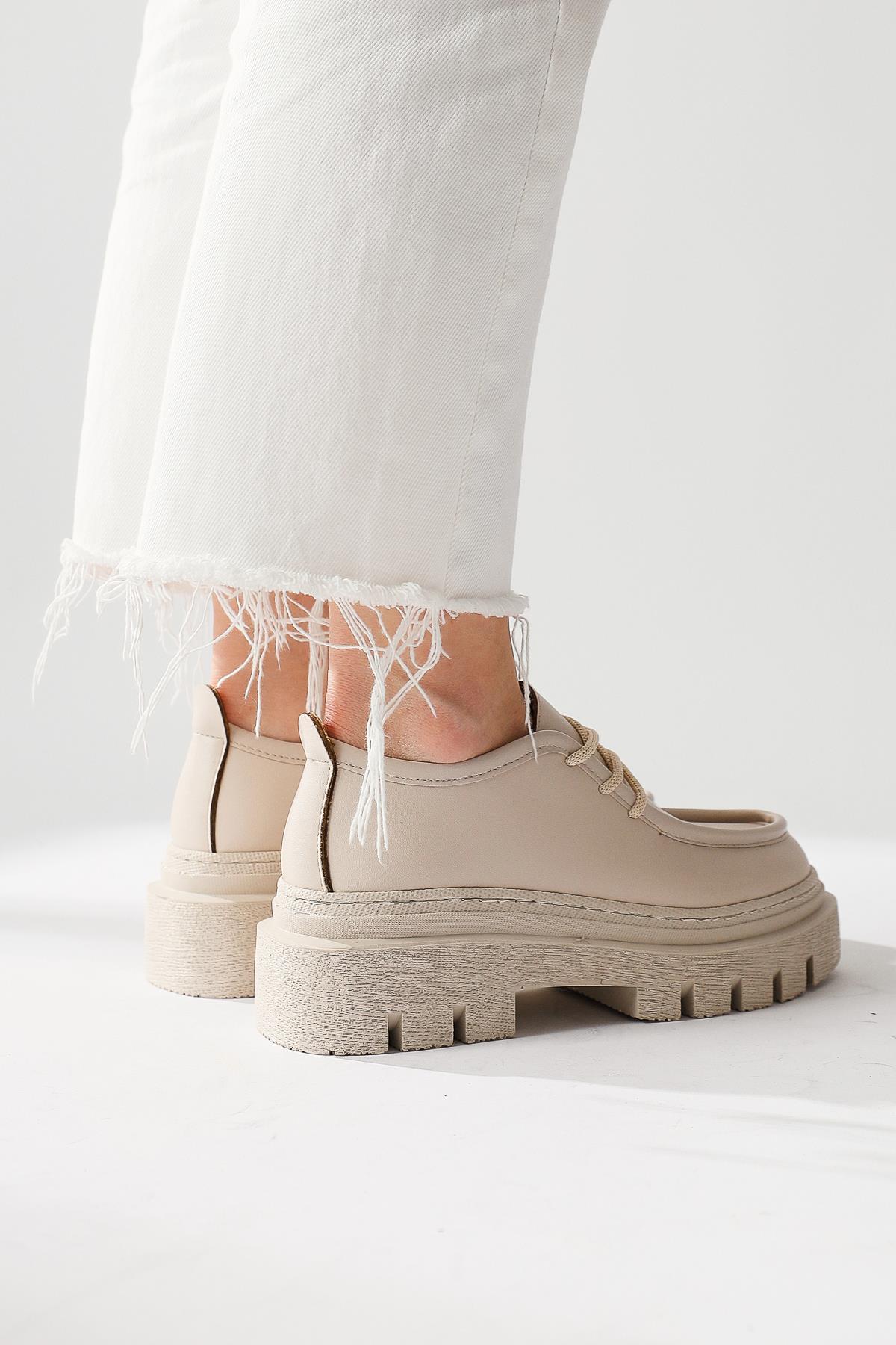Henrica – Nude Loafer mit Plateau (Damen)