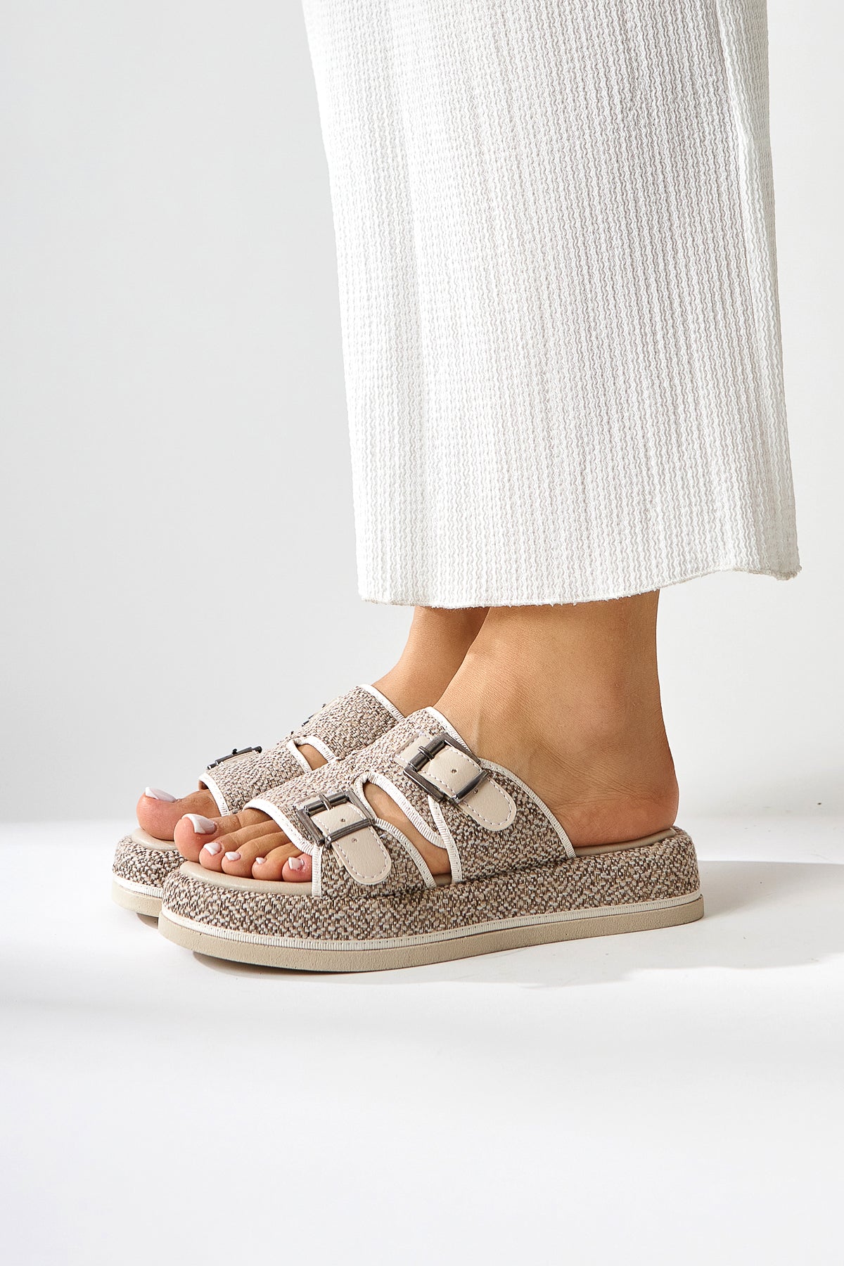 Madina Beige Doppelriemen Gürtel Damen Hausschuhe