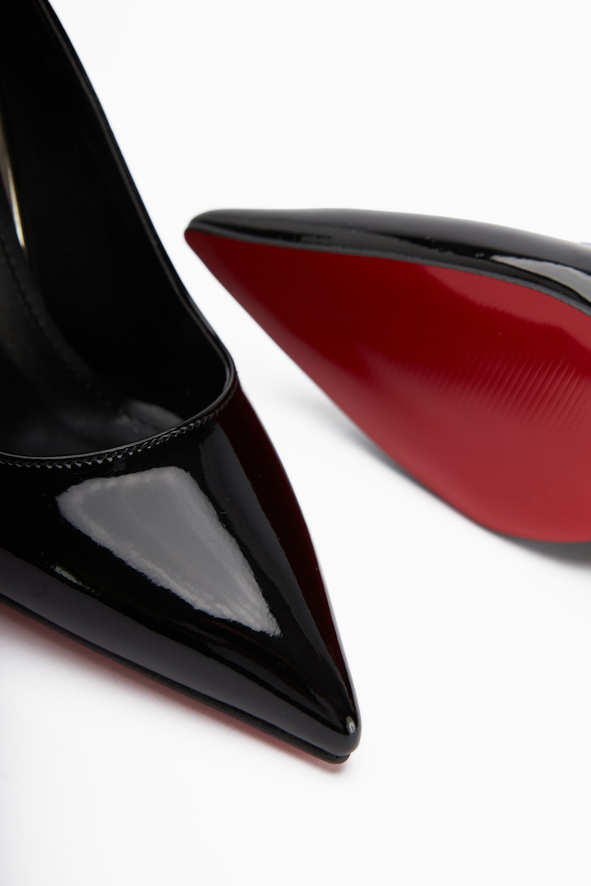 Vania Schwarze Lackleder Damen Metallabsatz Schuh