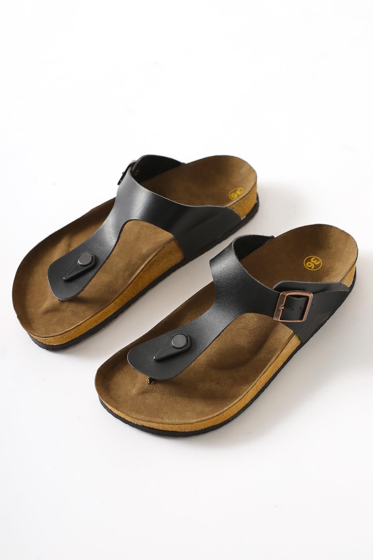 Risa Black Buckle Detailed Flip Flops