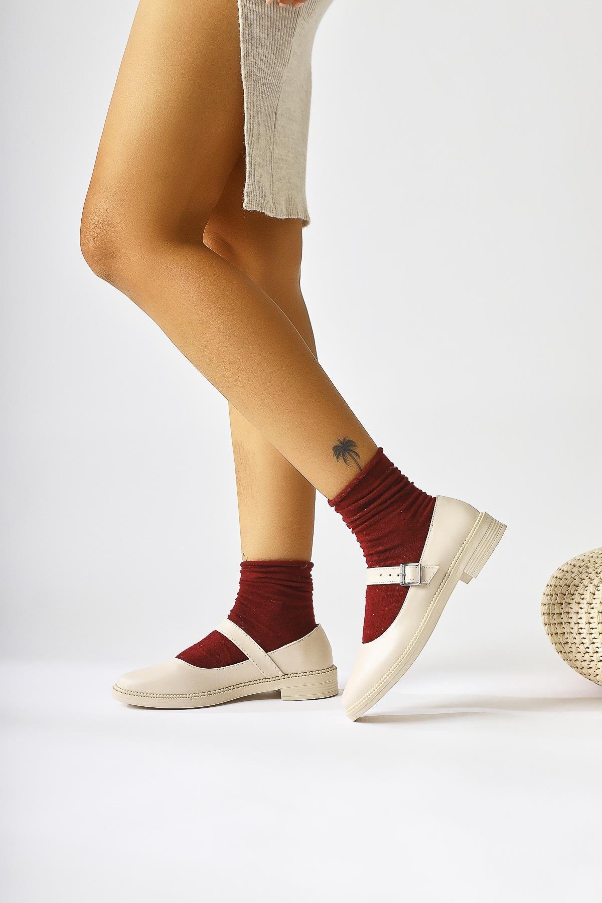 Vivy Creme Runde Zehen Einzelriemen Alltagsschuh