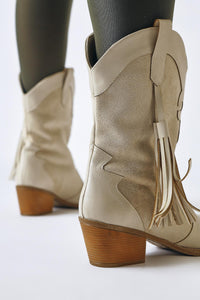 Pandorak – Beige Suede-Detail Fringed Pointed-Toe Western Boot (Women)