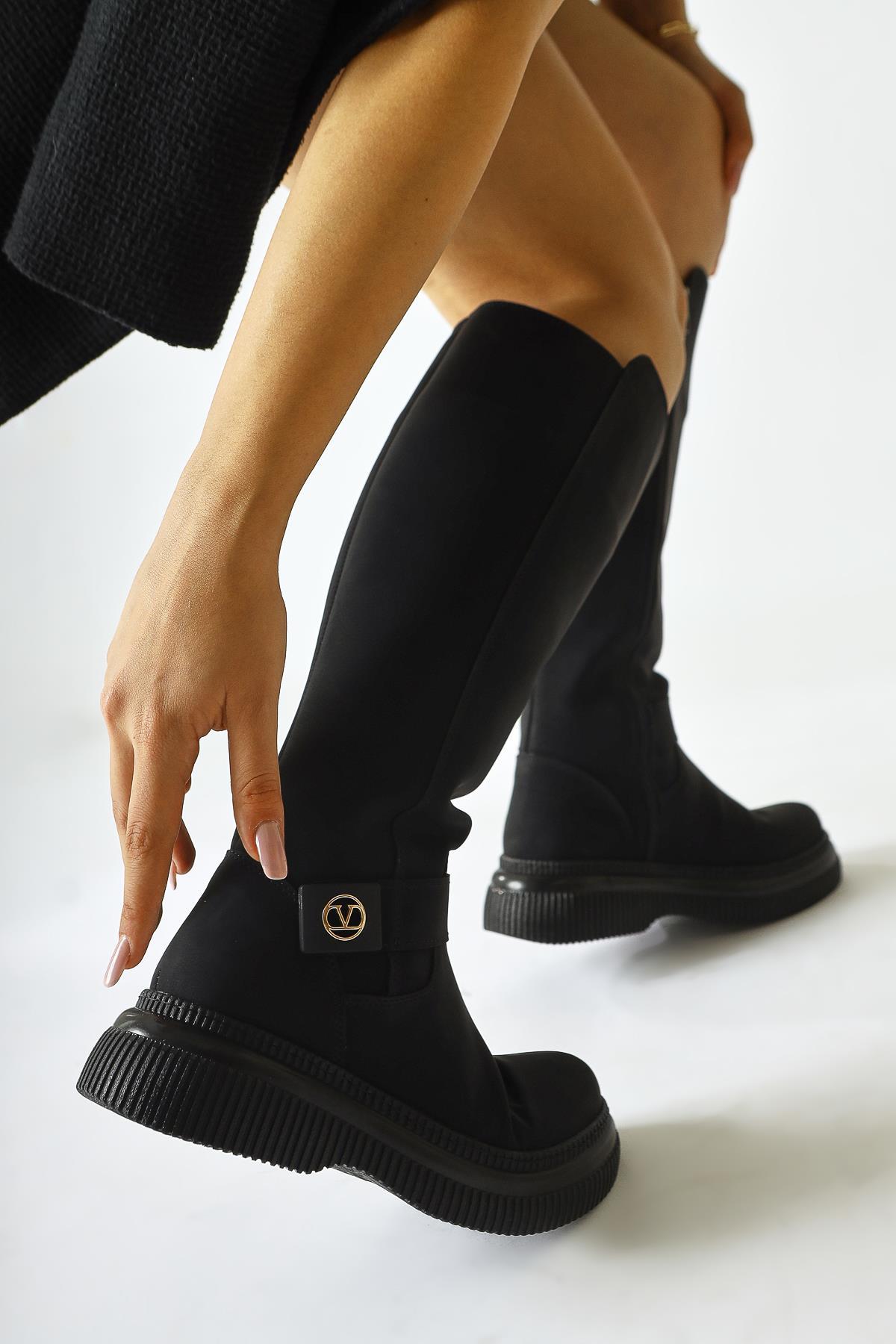 Juliah Schwarzer Stiefel mit Schnallen-Detail und Reißverschluss