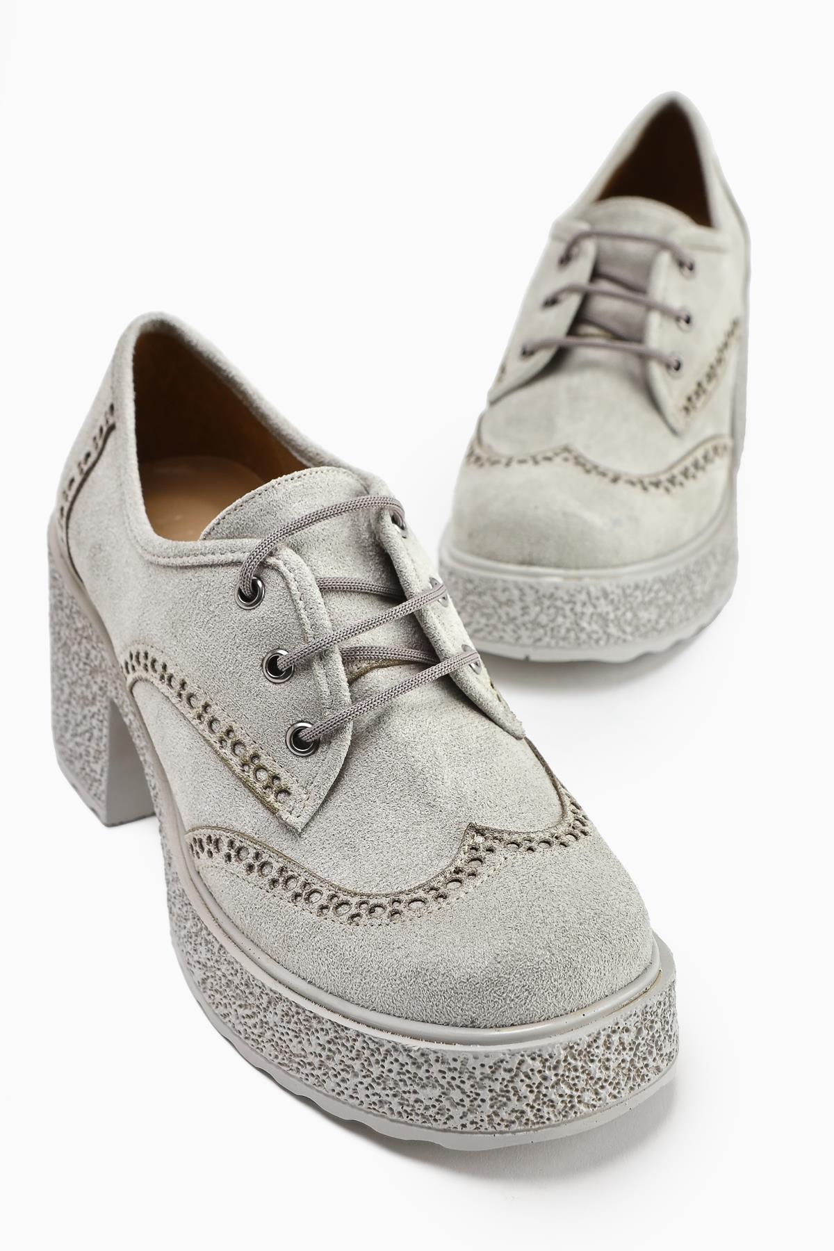 Lenie Ice Wildleder Laser Cut Detail Alltagsschuh für Damen