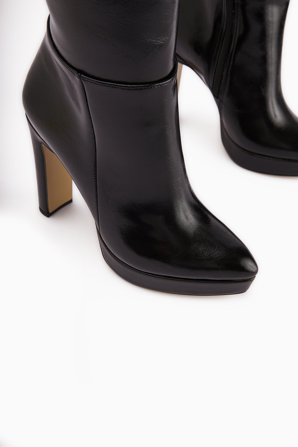 Ariya Black Platform Heeled Zipper Women's Boot