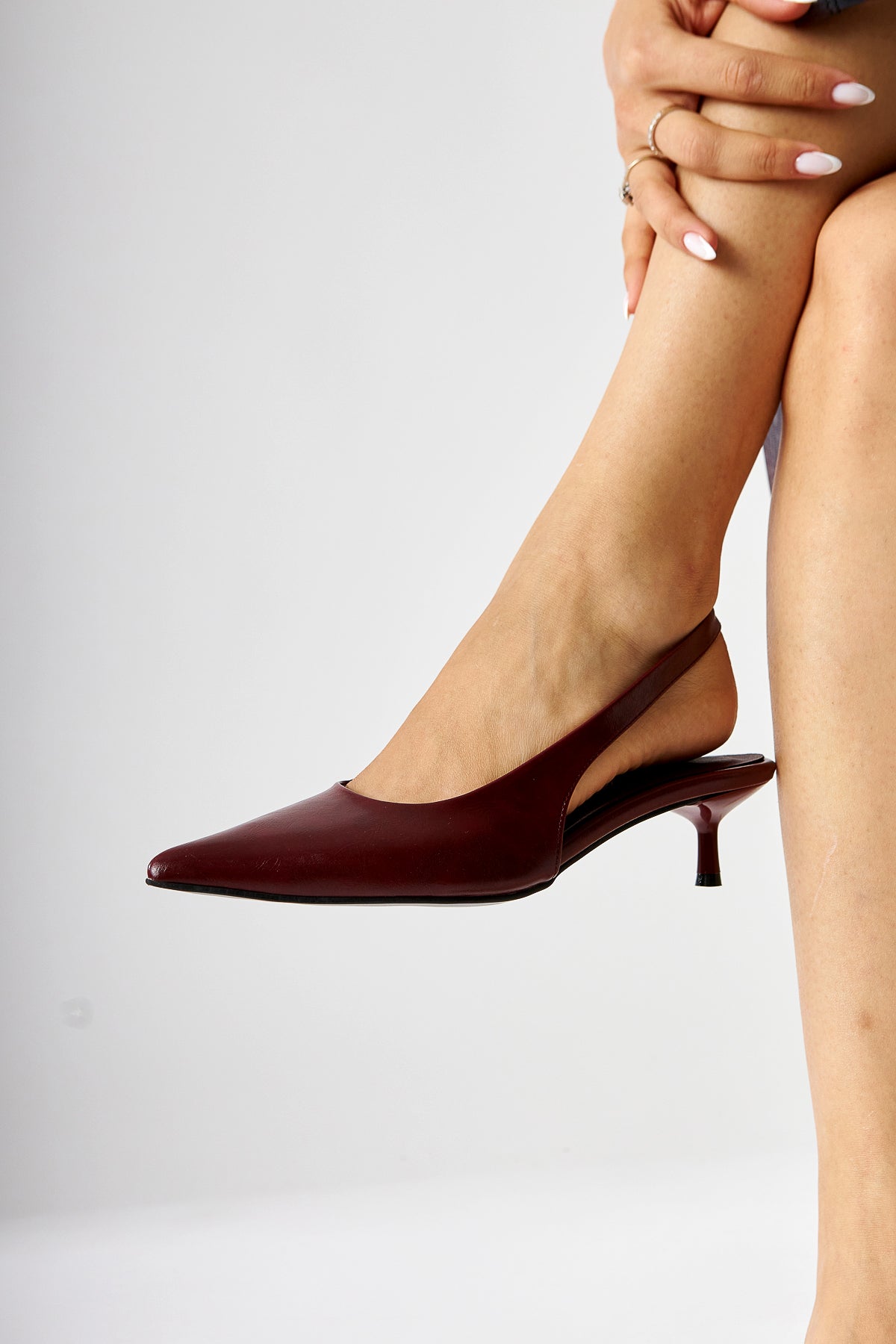 Sanni Damen Spitz Zehen High Heel Sandale in Dunkelrot