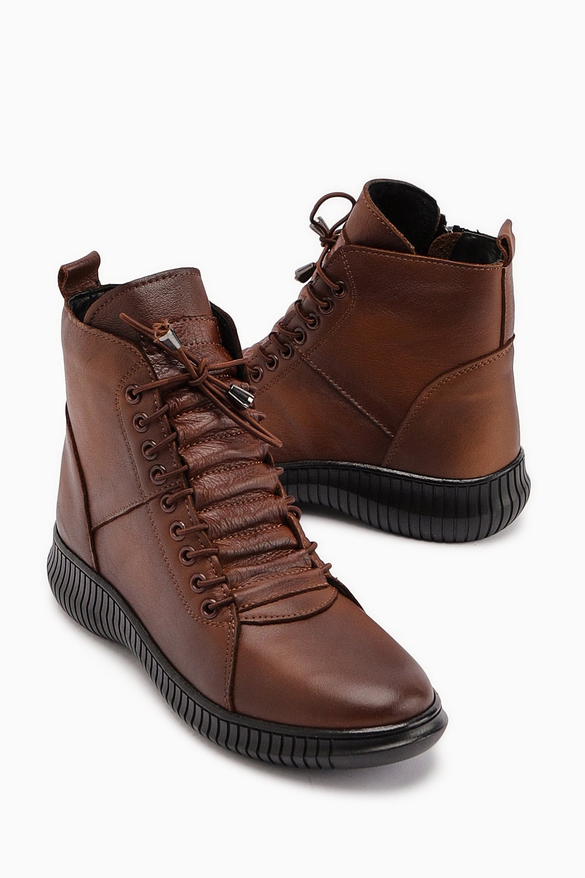 Jina – Braun Echtleder Stiefelette mit Schnürung (Damen)