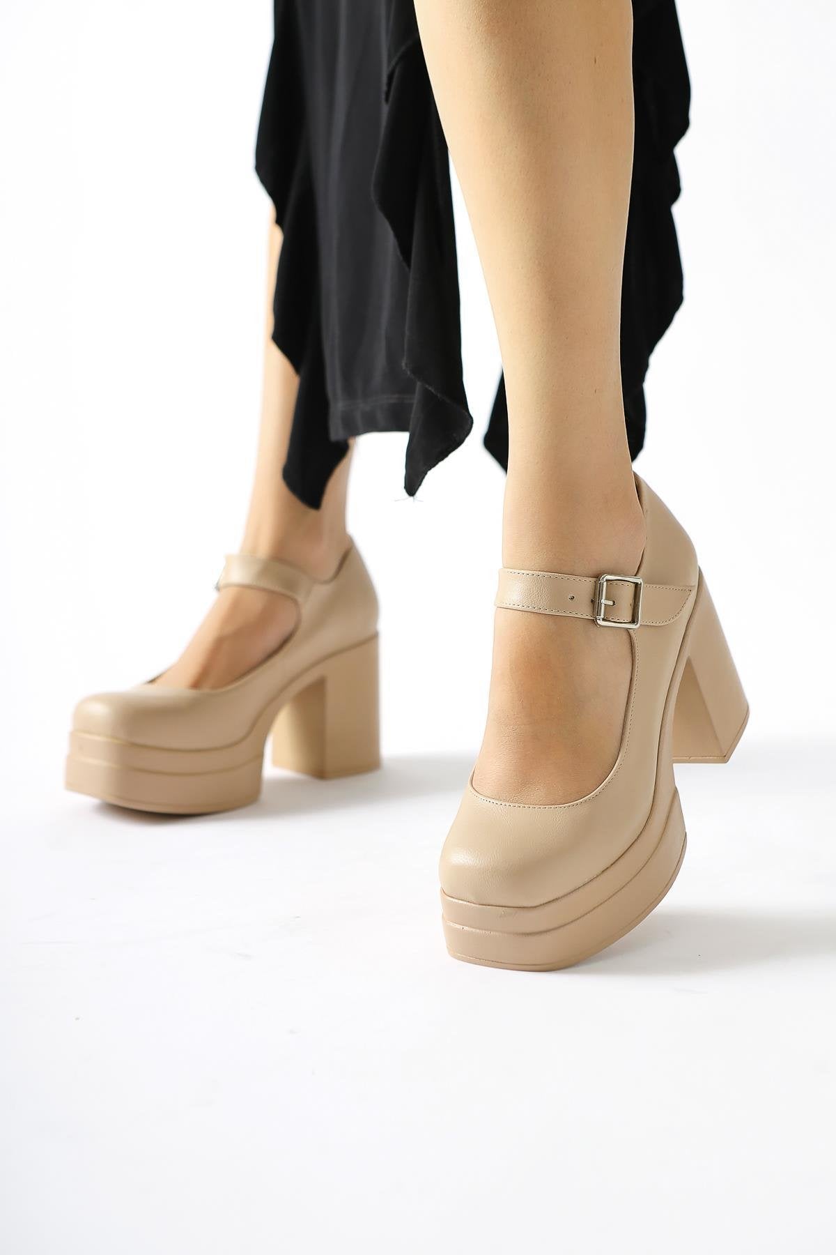 Adelin – Nude Oval-Toe Platform Casual Shoe (Women)
