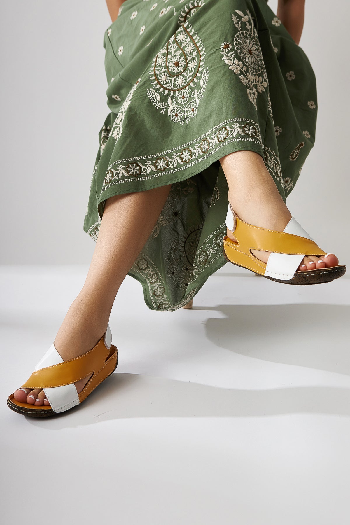 Margit Senf Kreuzriemen Damen Komfort Sandalen