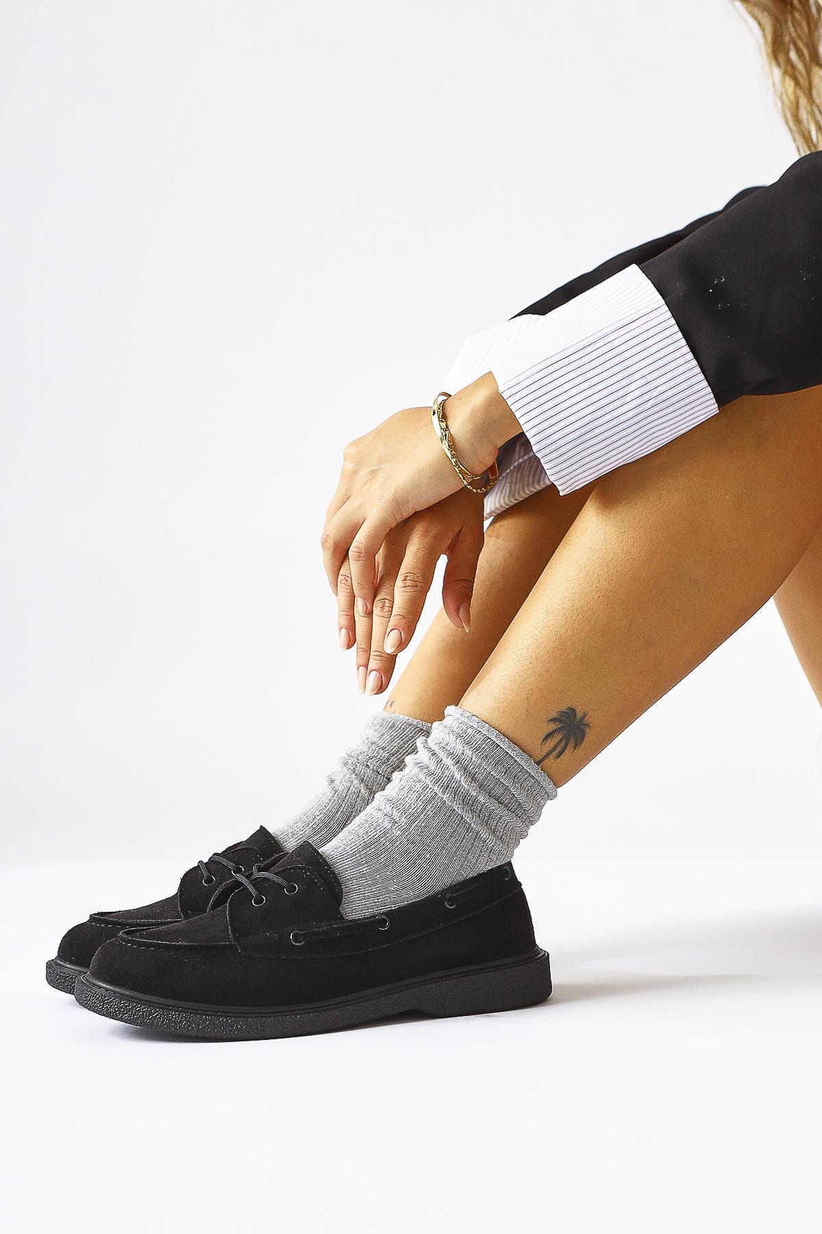 Janin Schwarze Wildleder Schnürschuhe für den täglichen Gebrauch