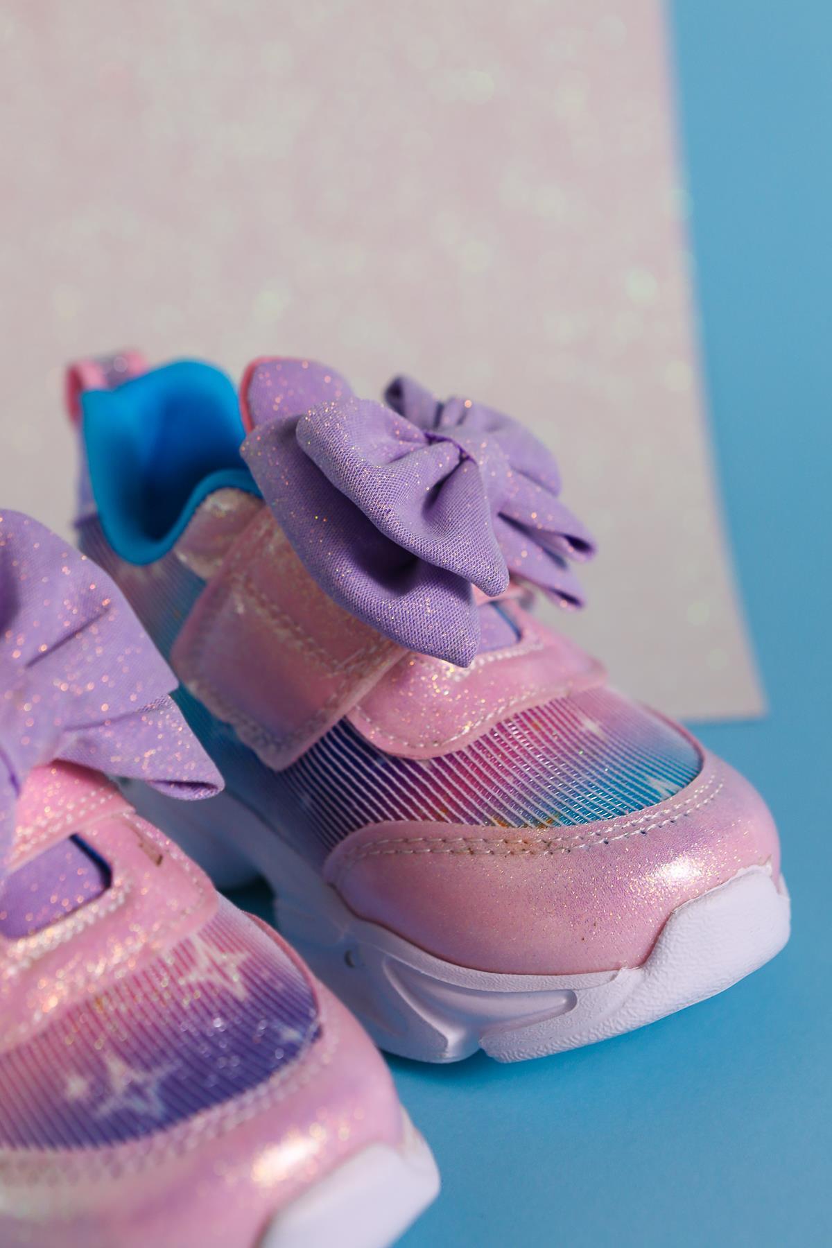 Feliz Puderrosa Schleifendetail Funkelnde Baby Sportschuhe mit Druckknöpfen