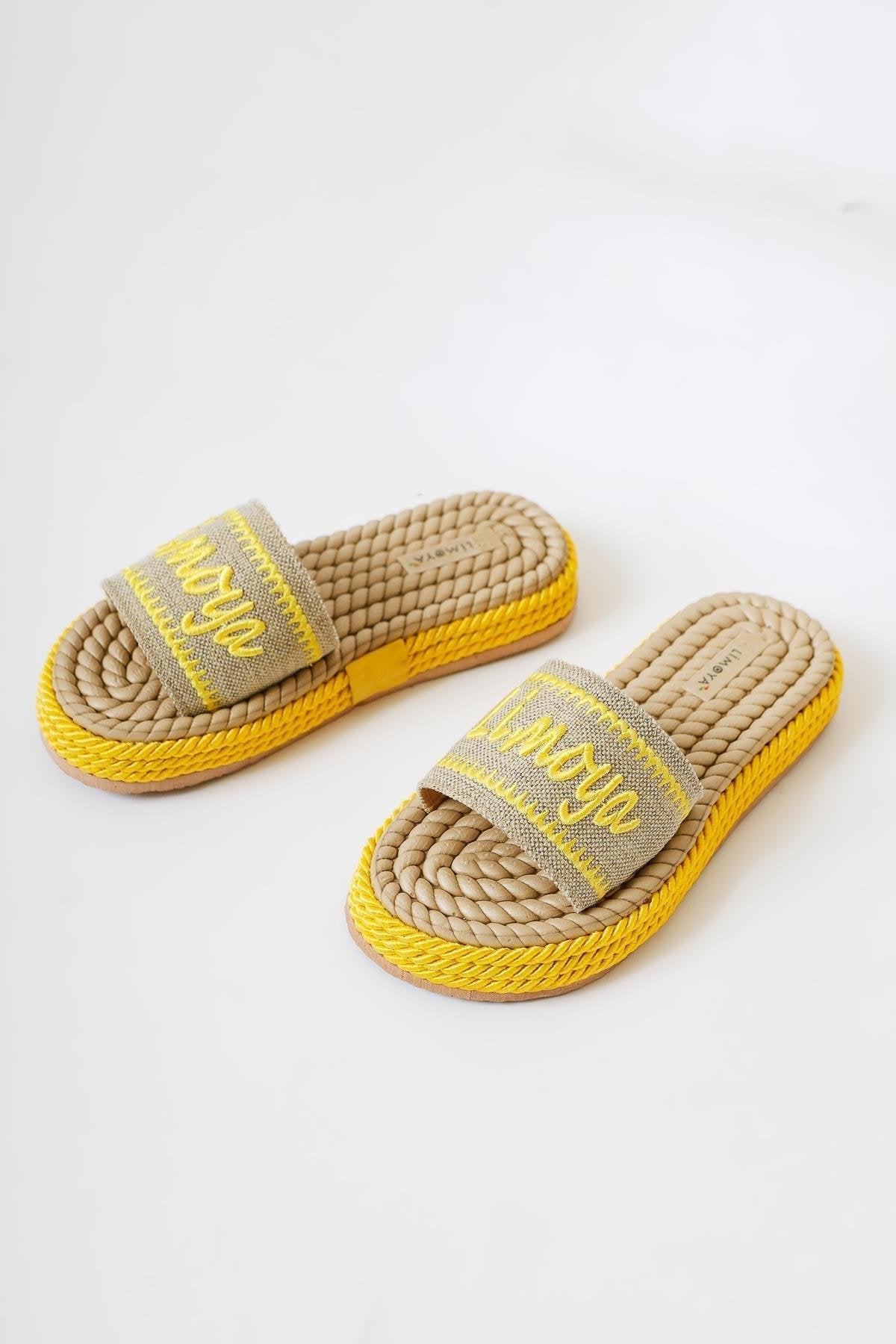 Vasana Soft-Textur Dicke Sohle Seil Pantoffeln in Gelb