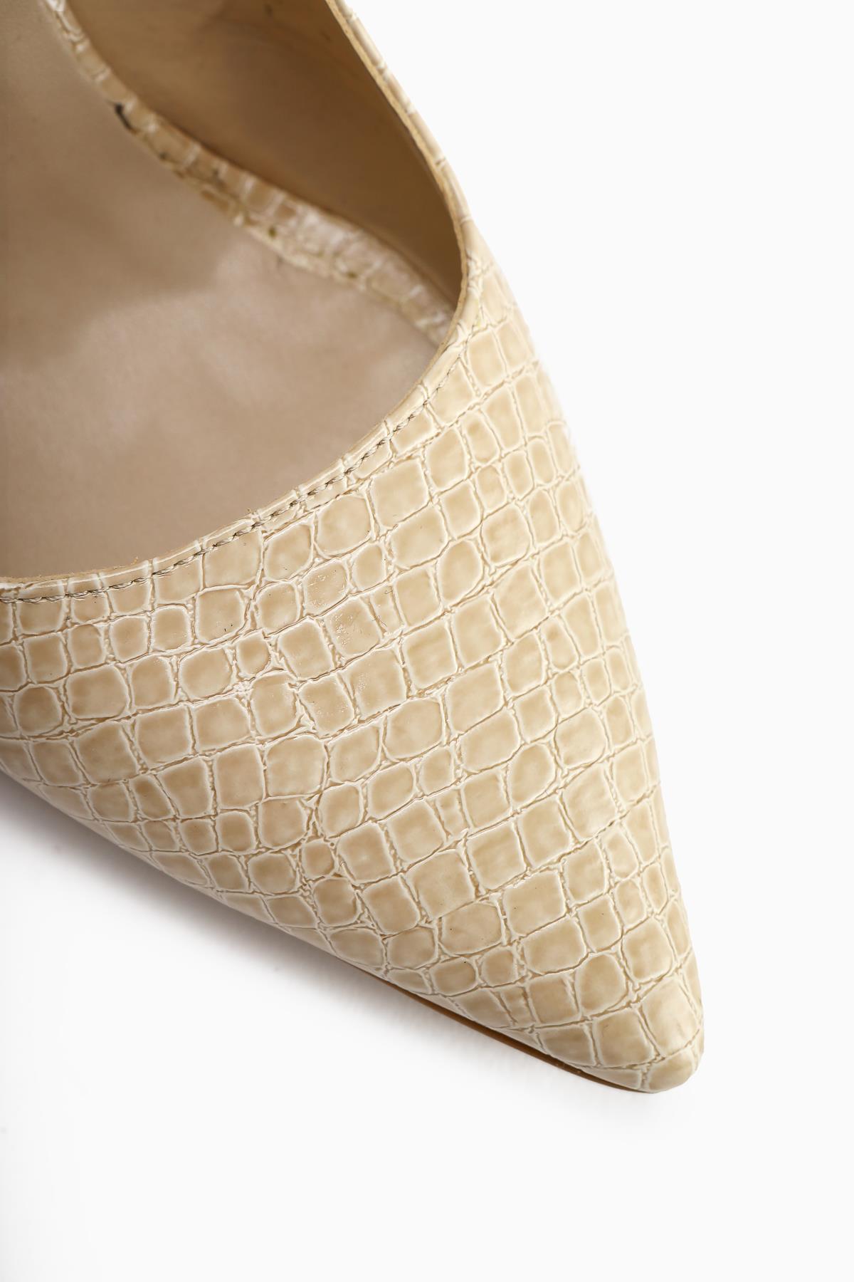 Beate – Beige Croc-Embossed Leather-Look Print Pointed-Toe Heeled Shoe (Women)