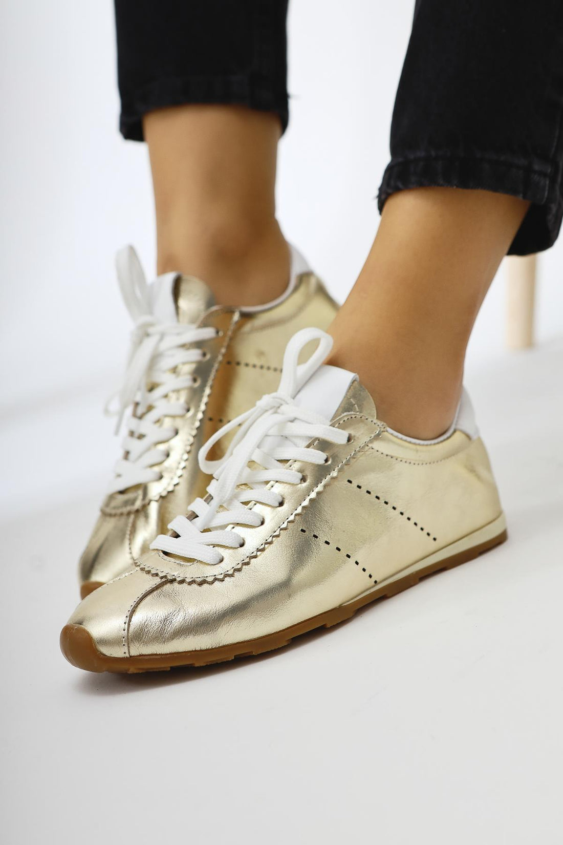 Genuine Leather Alisa Gold Laced Casual Women's Shoes