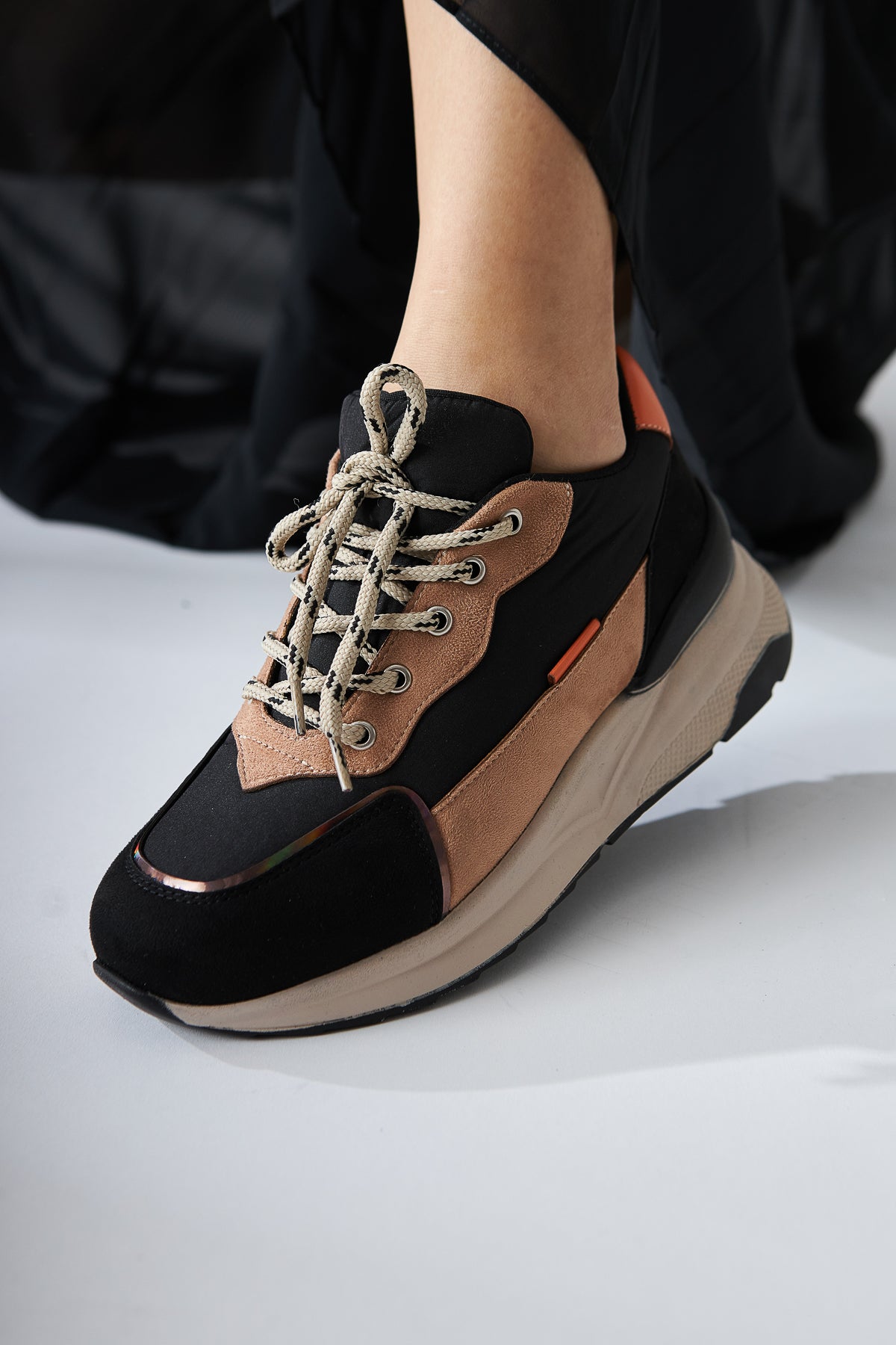 Tuana Siyah Nud Bağcıklı Kadın Sneakers Ayakkabı