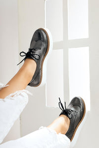 Lila – Lila Platin Oxford mit Schnürung, Plateau und Laser-Cut (Damen)