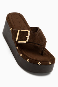 Arla Kaffee Wildleder Schnallen Detail Damen Keilsandalette
