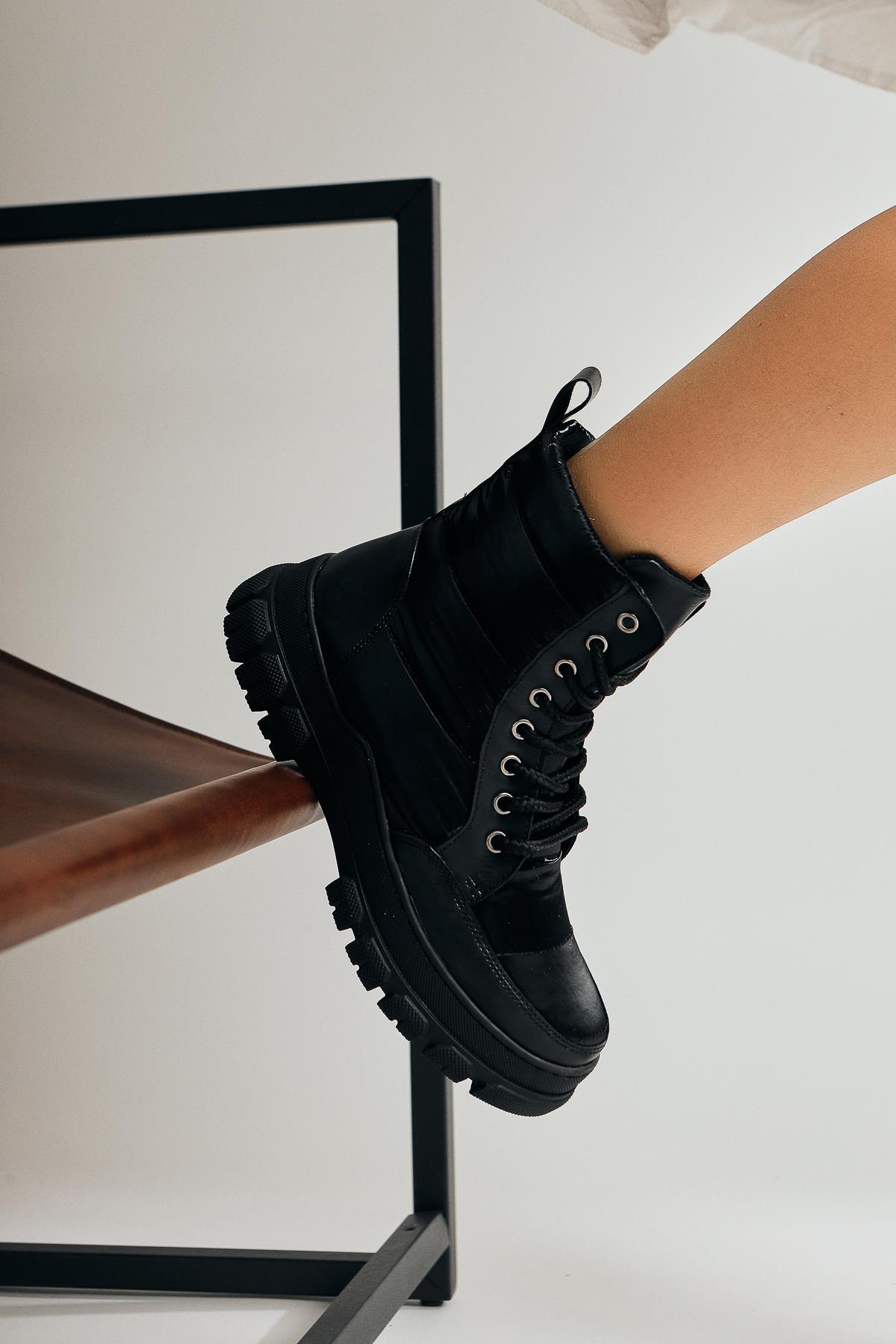 Meredith Black Fluorescent Fabric Detailed Lace-Up Boots