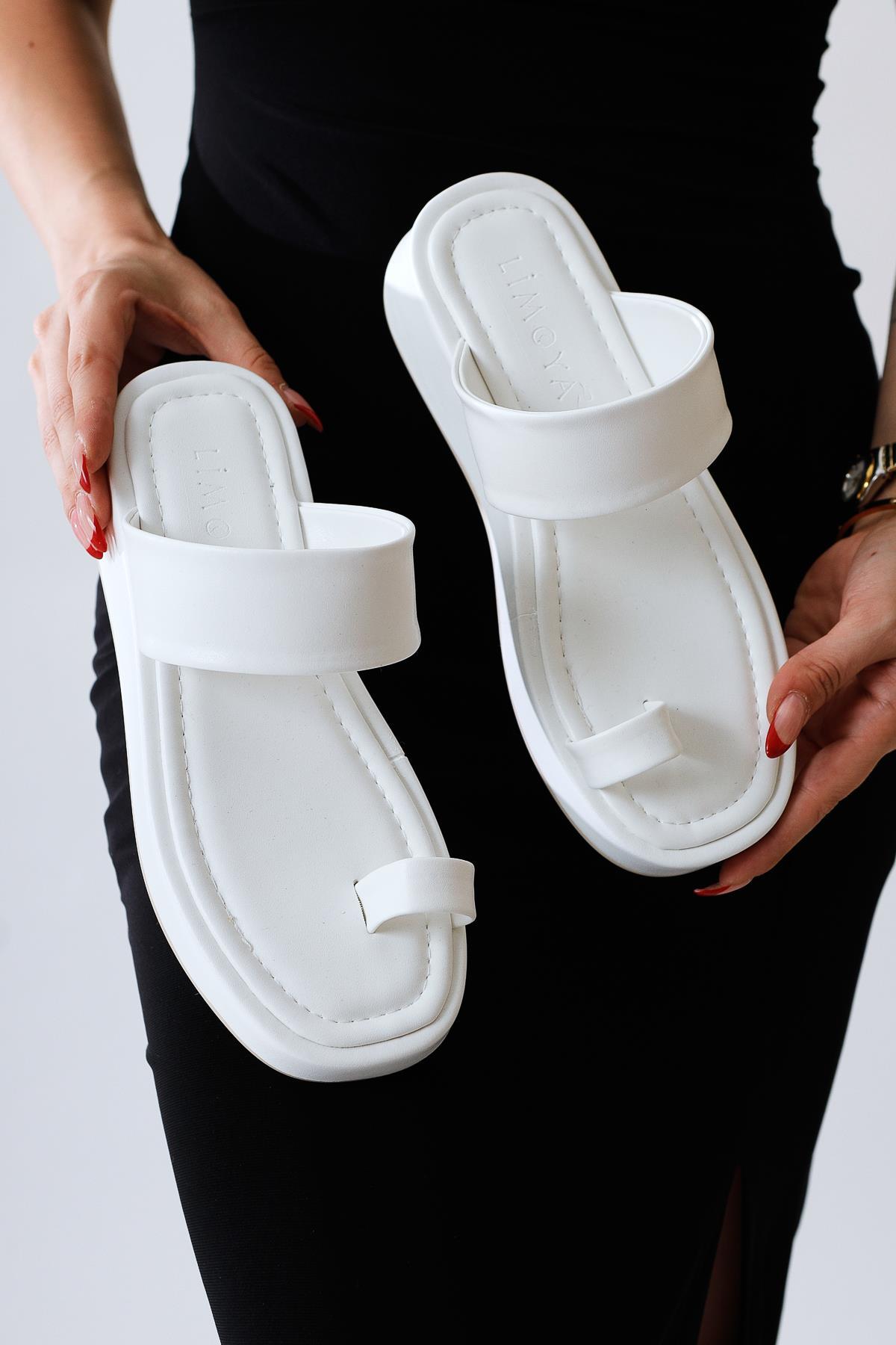 Deeman White Thick Soled Flip Flops