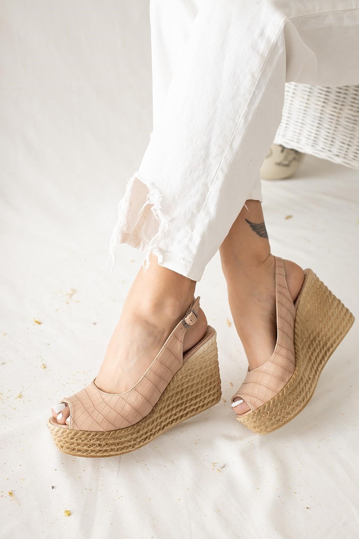 Marilyn Nud Crocodile Wedge Sandals