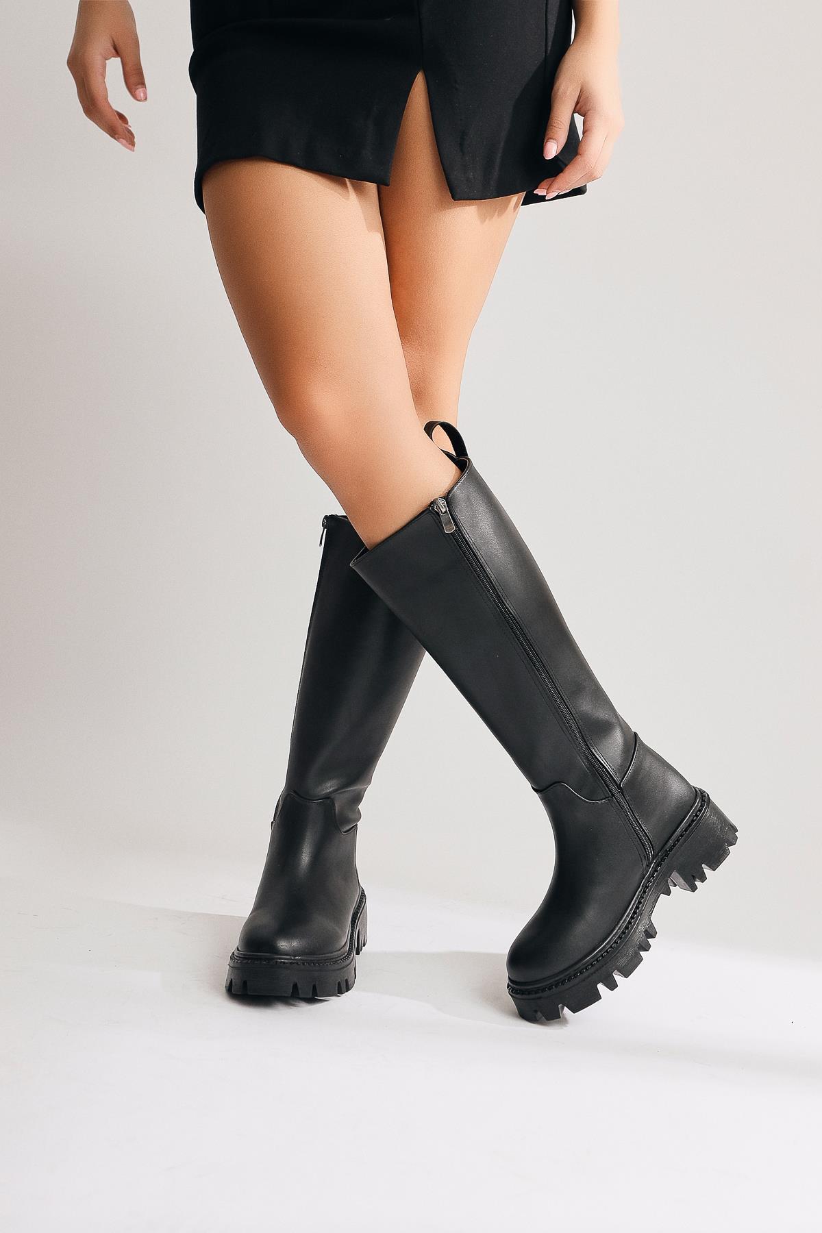 Escada – Schwarz kniehoher Stiefel mit Plateau und Reißverschluss