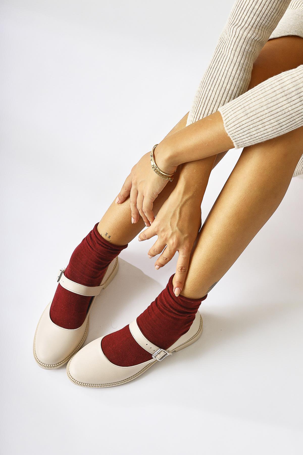 Vivy Creme Runde Zehen Einzelriemen Alltagsschuh