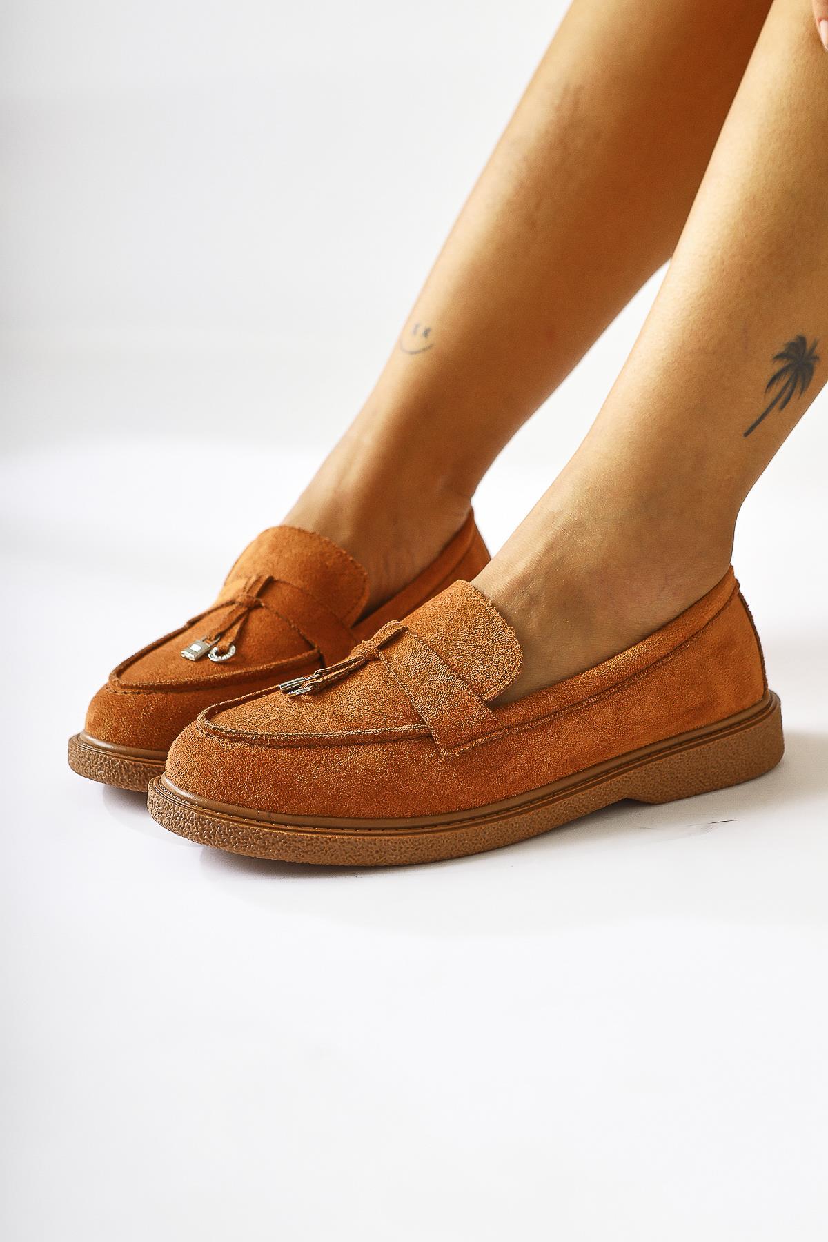 Francina Taba Wildleder Accessorized Quasten Detail Freizeitschuhe