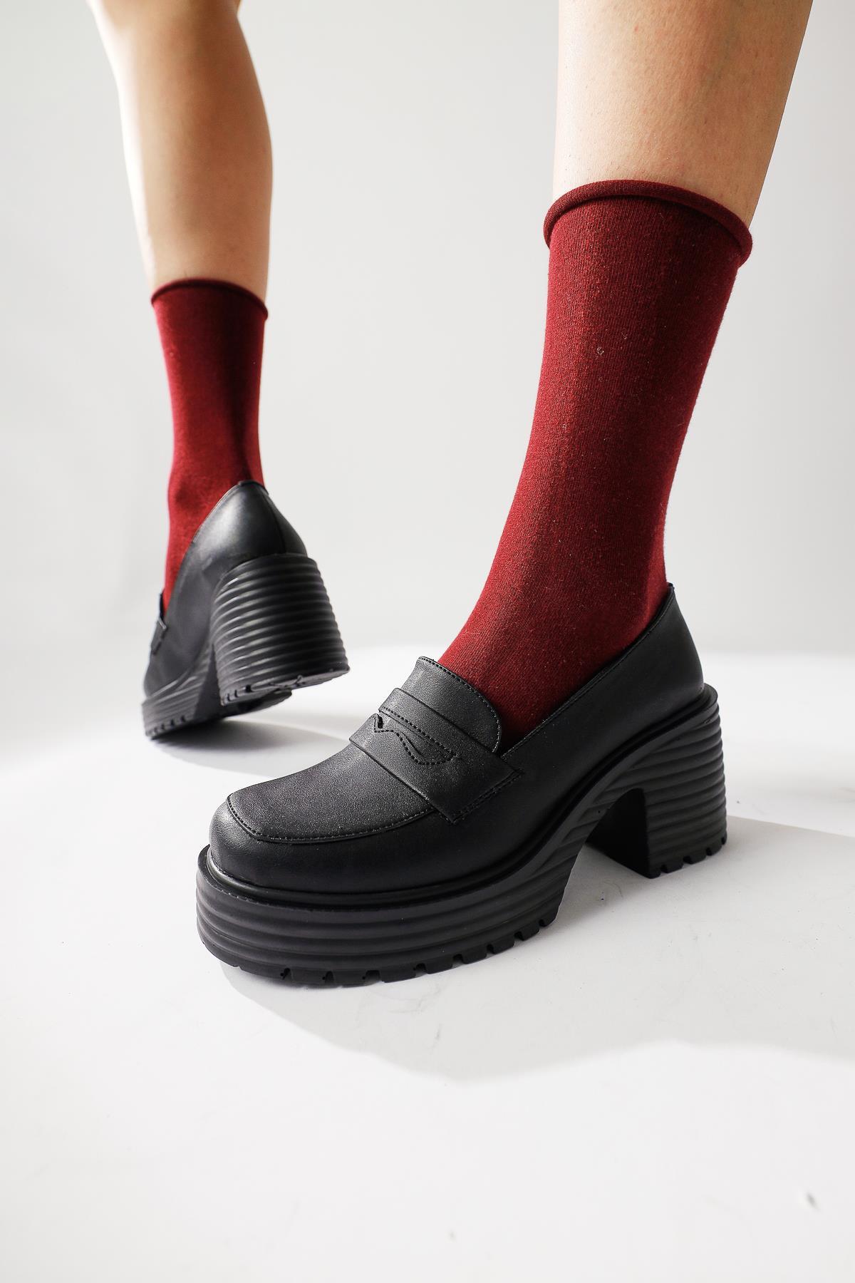 Alinne Black Thick Soled Platform Loafers