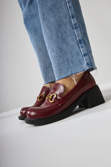 Berita Damen Chunky Heel Schuh in Bordo