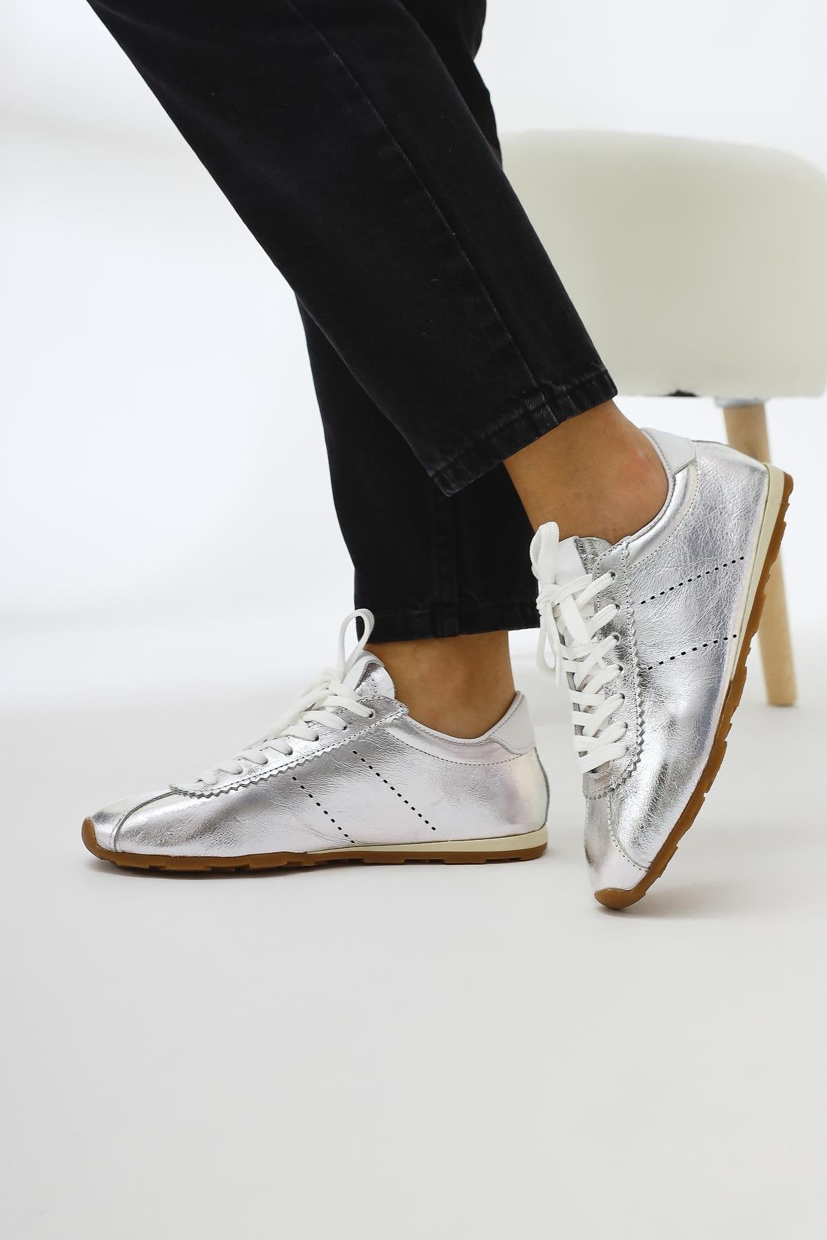 Genuine Leather Alisa Gold Laced Casual Women's Shoes