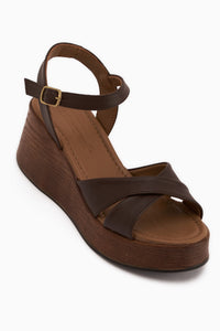 Nooria Echtes Leder Braun Kreuzband Wedge Damen Sandale