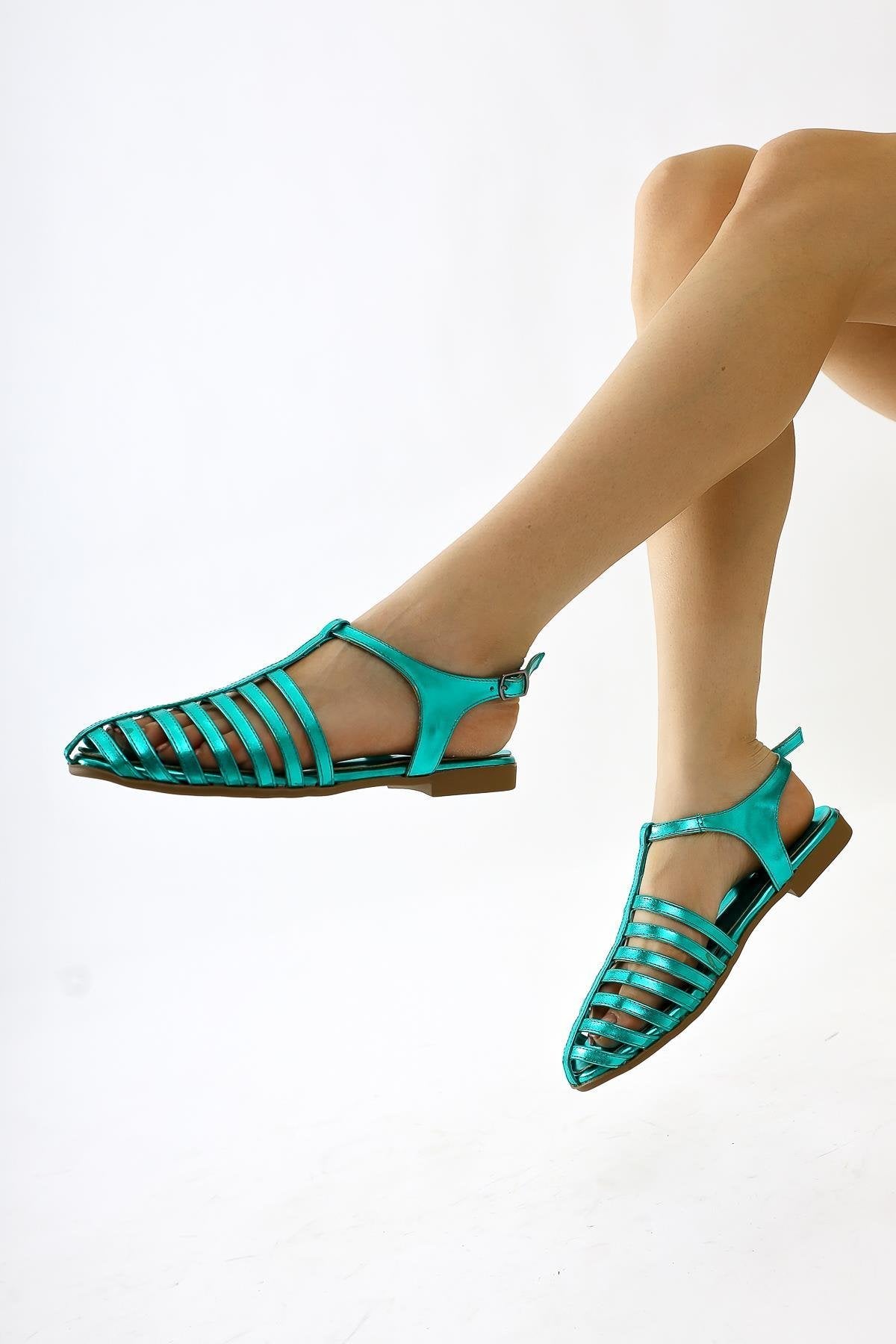 Zafu Green Patent Leather Thin Strapped Flat Sandals