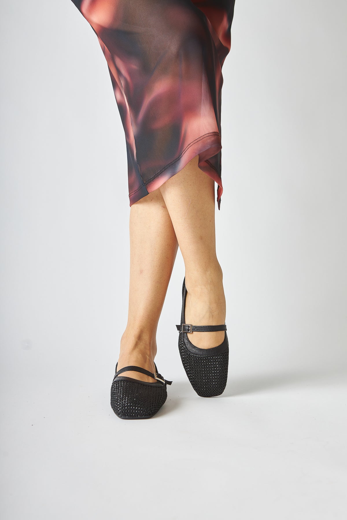 Remza Schwarze Damen-Ballerina mit Schnalle, Bequemer Alltagsschuh, Gewebte Textur