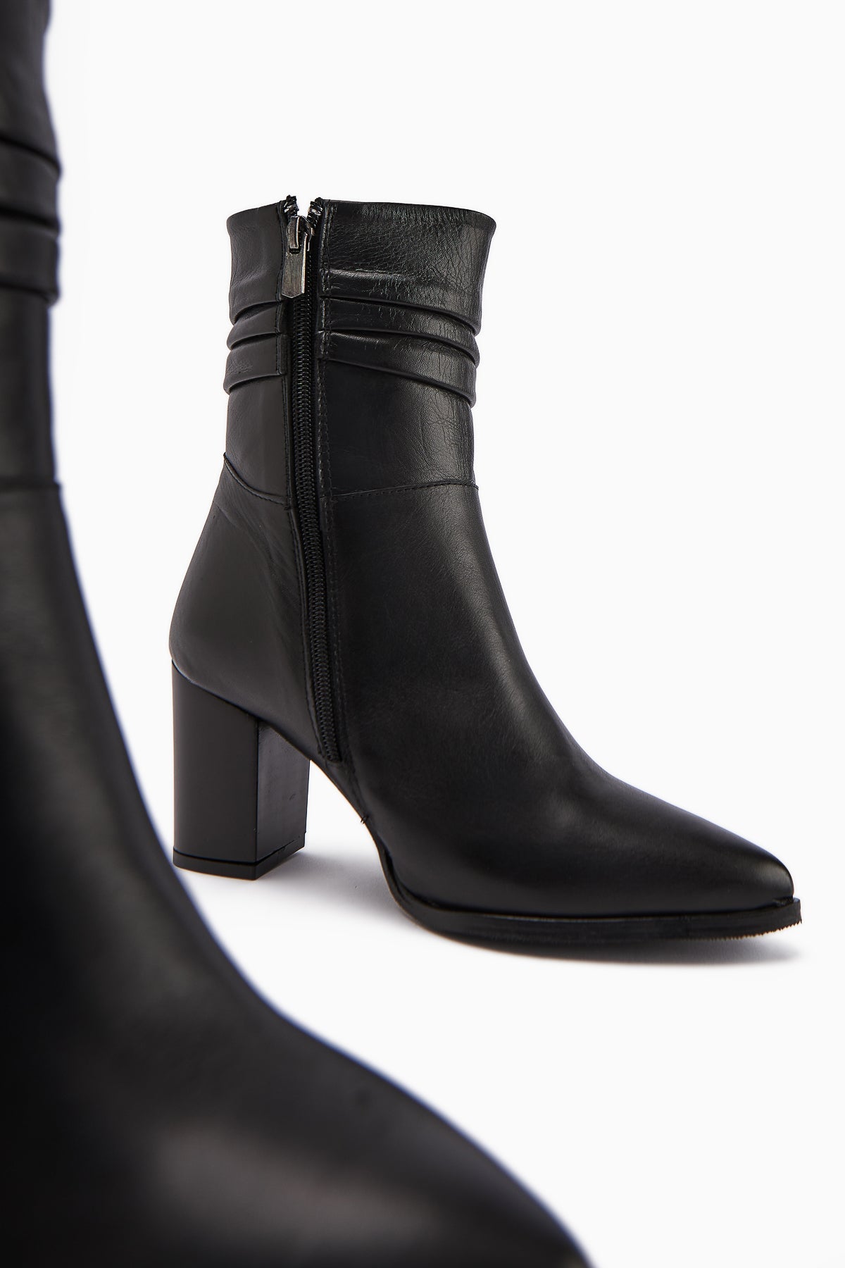 Tamina Genuine Leather Black Pointed Toe Heeled Women's Boot