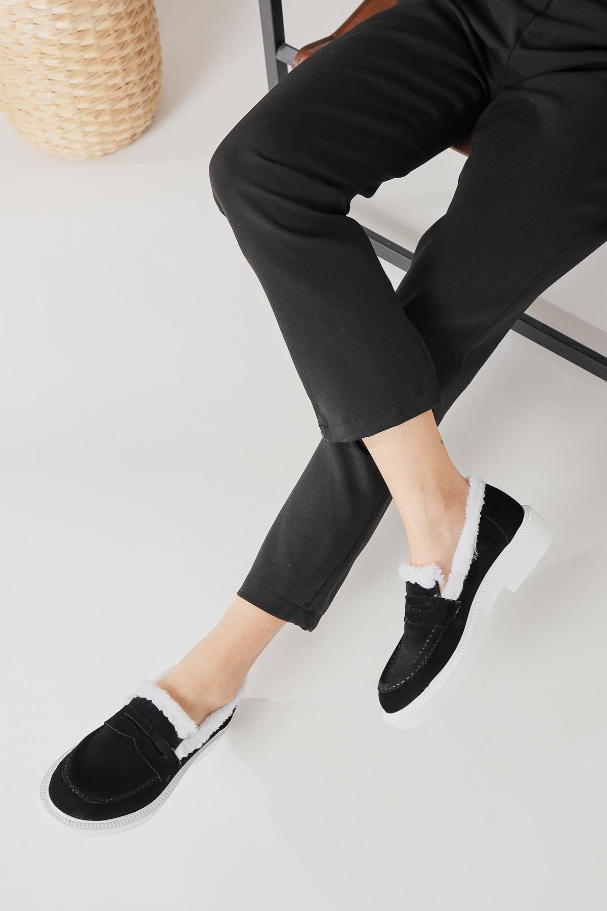 Tommie – Schwarz Velours [Echtleder] Schuh mit veganem Fellfutter (Damen)