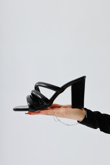 Sasima Schwarze Schlange-Druck Riemen High-Heel Pantoletten