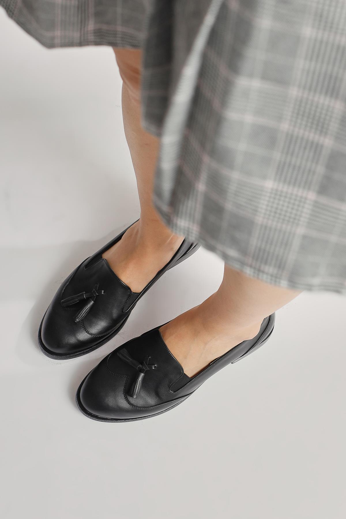 Vinny – Schwarz Schuh mit Fransen-Detail (Damen)