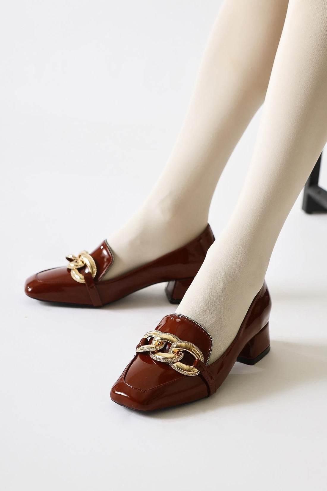 Fenna Burgunder Lack Schnalle Detail Damen Alltagsschuhe