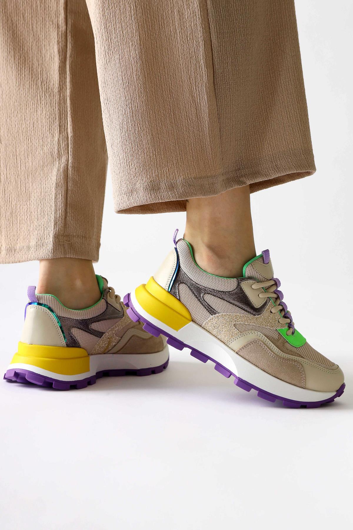 Netta Mehrfarbig (Grün) Mesh-Detail Schnürsneaker