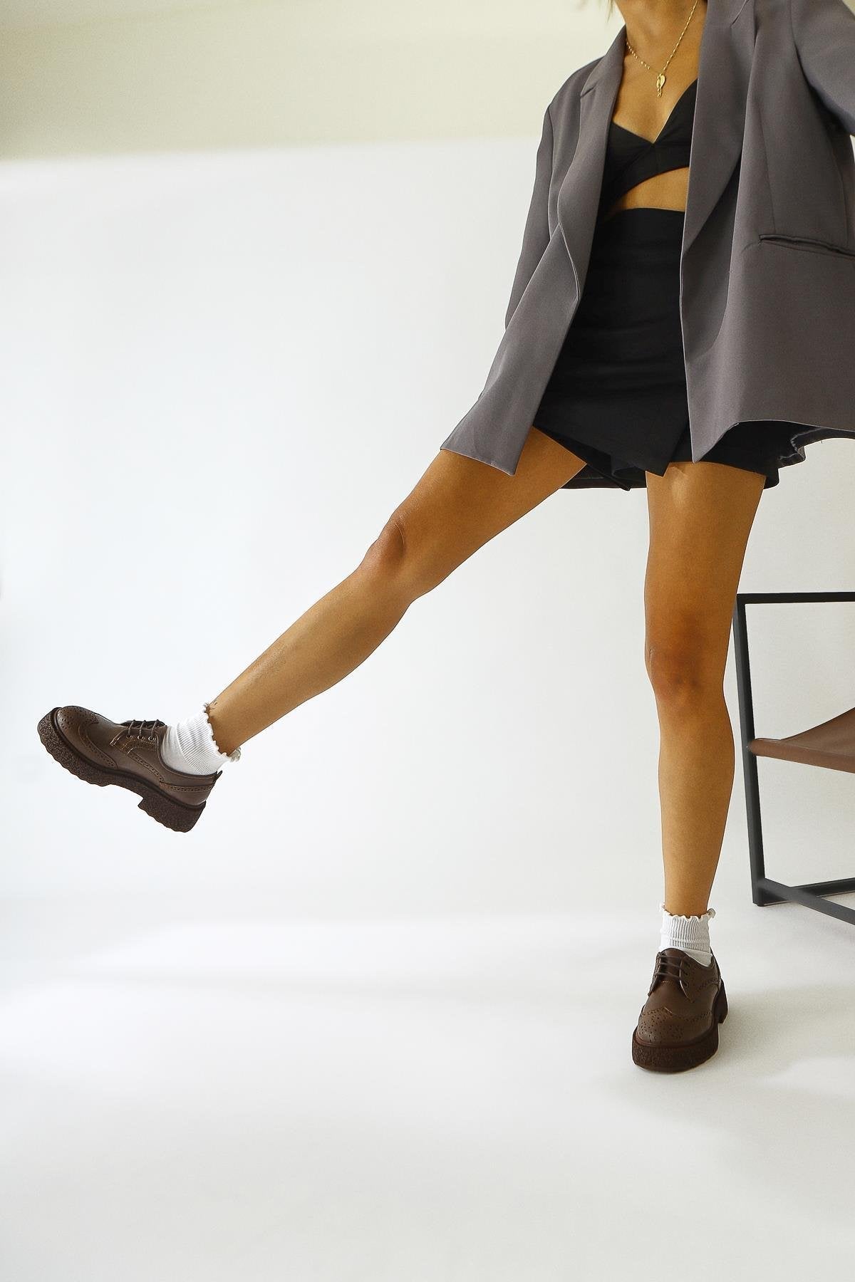 Rossy Nerz Wildleder Oval-Zehen Laser Cut Freizeitschuhe