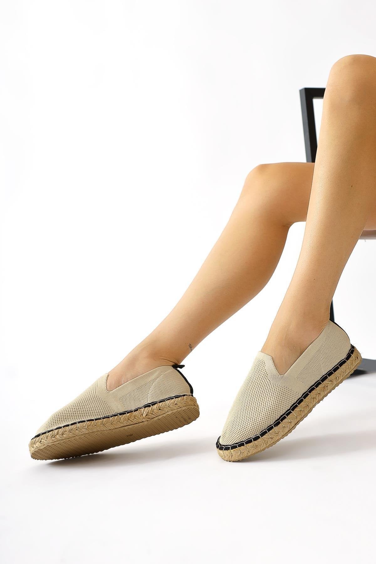 Bisse – Beige Schuh mit Flecht-Detail und Bast-Sohle (Damen)