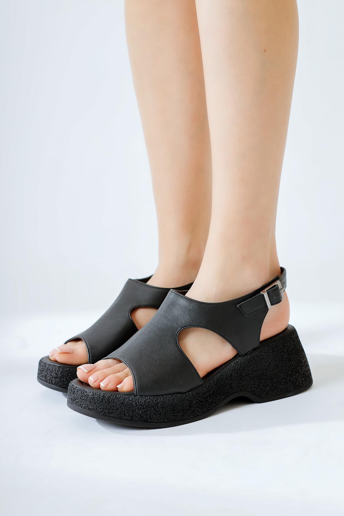 Muge Black Open Toe Strappy Thick Sole Sandals