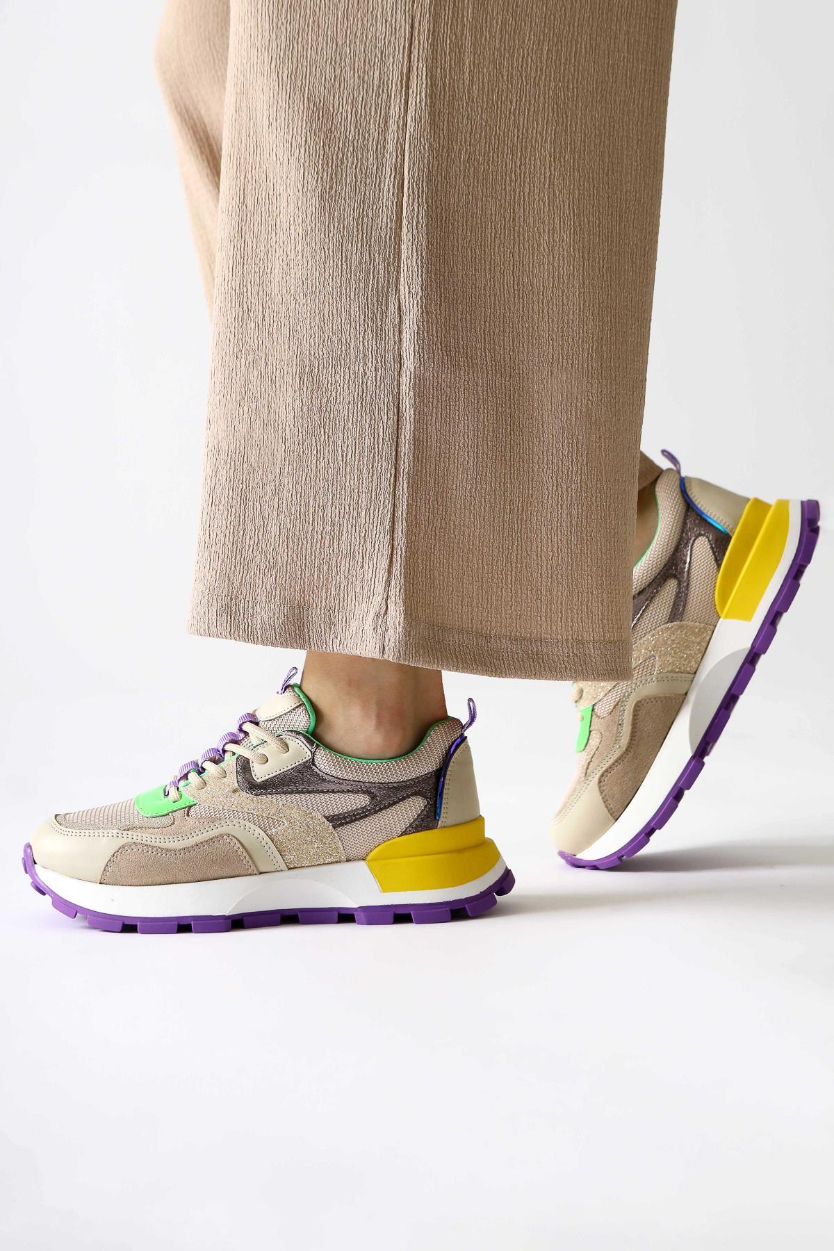 Netta Mehrfarbig (Grün) Mesh-Detail Schnürsneaker