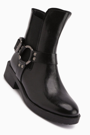 Janis – Black Buckle-Detail Boot (Women)