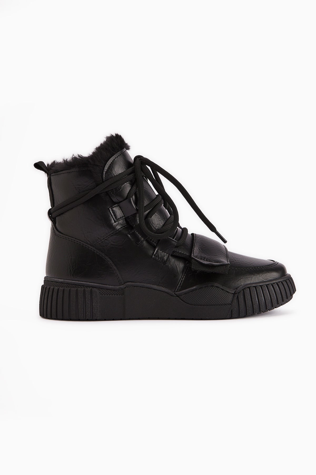 Yanisa Black Fur-Lined Lace-up Women's Sport Boot