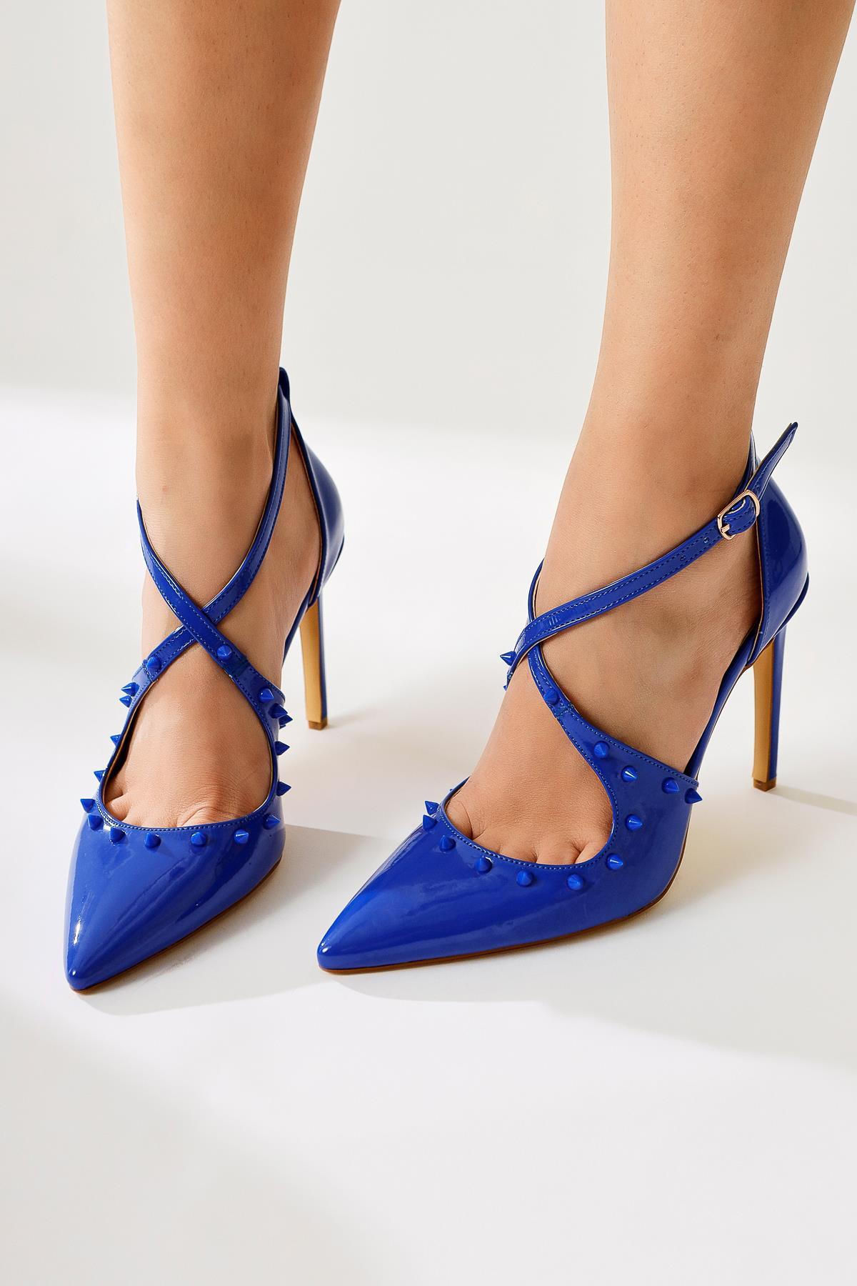 Tinde Blue Pointed Toe Rivet Detailed Thin Heel Shoes