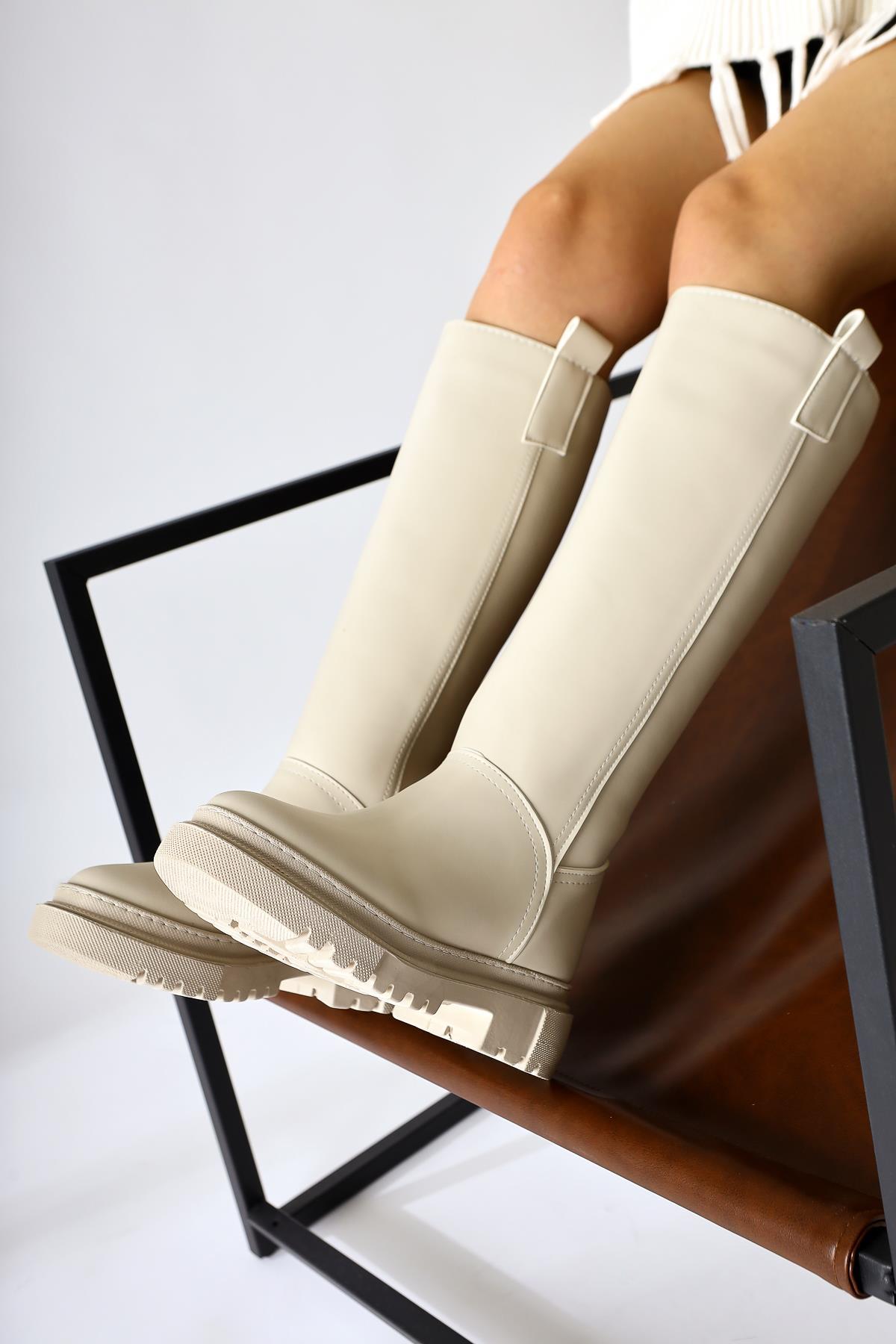 Dayna Beige Stiefel mit dicker Sohle zum Hineinschlüpfen