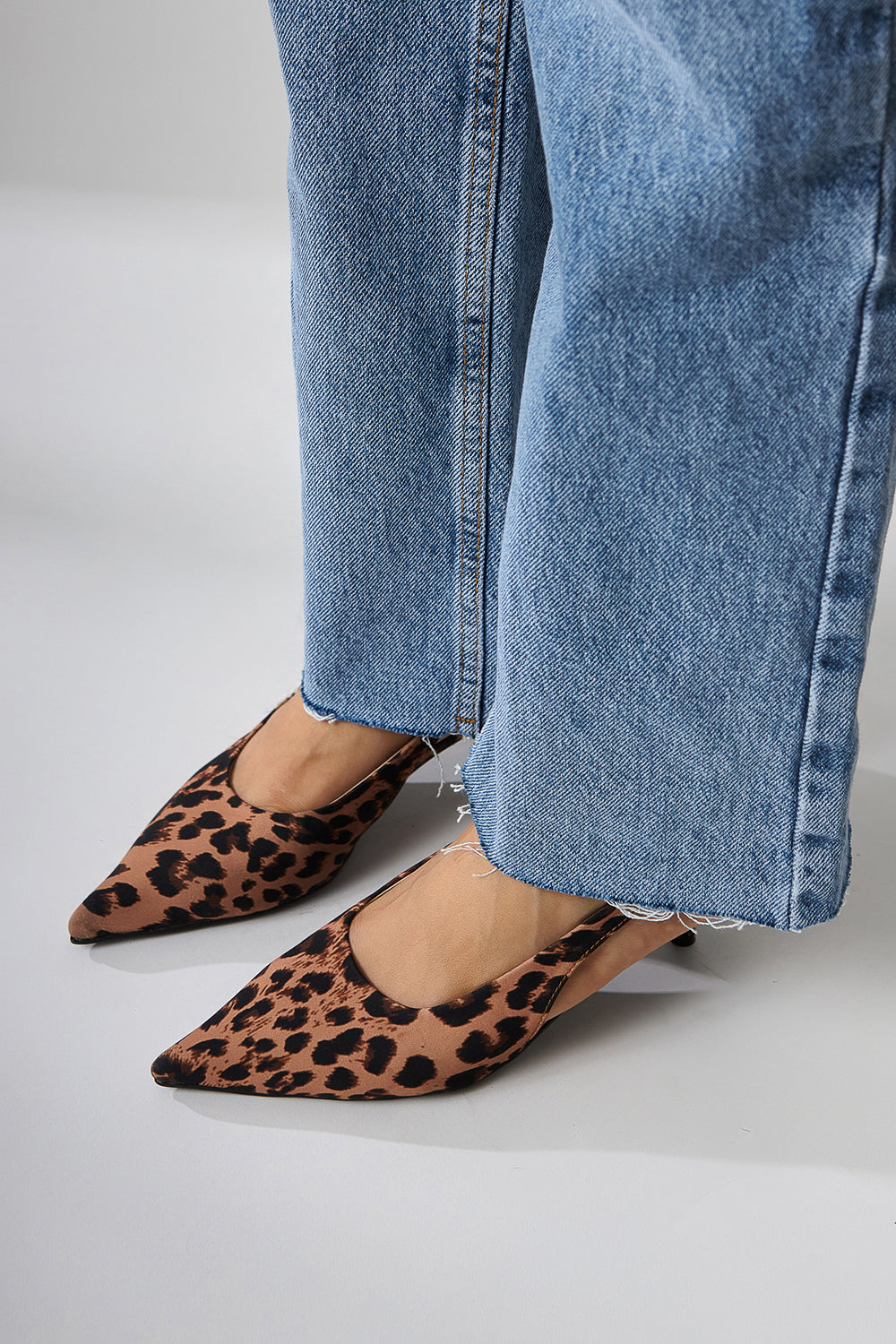 Sanni Leoparddruck Spitz Zehen Damen Absatz Sandale